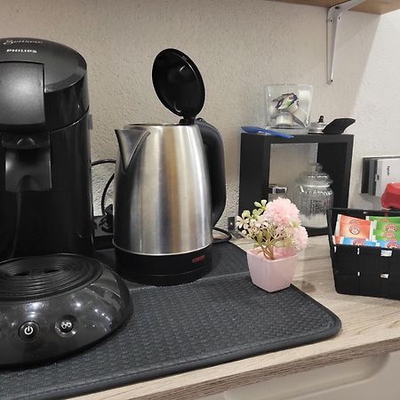Cozy Charming Theresa Appartement Schmelz Buitenkant foto