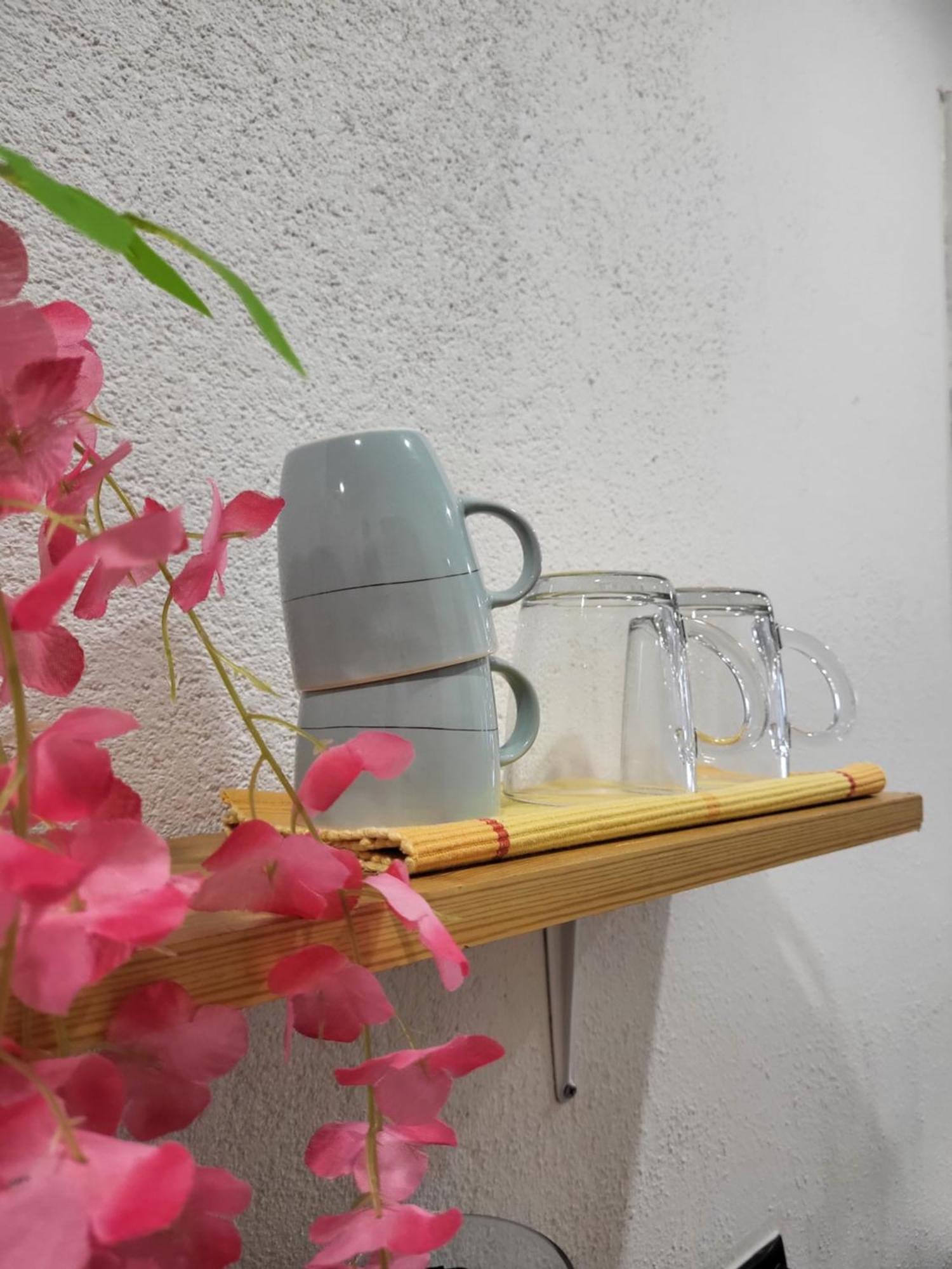 Cozy Charming Theresa Appartement Schmelz Buitenkant foto
